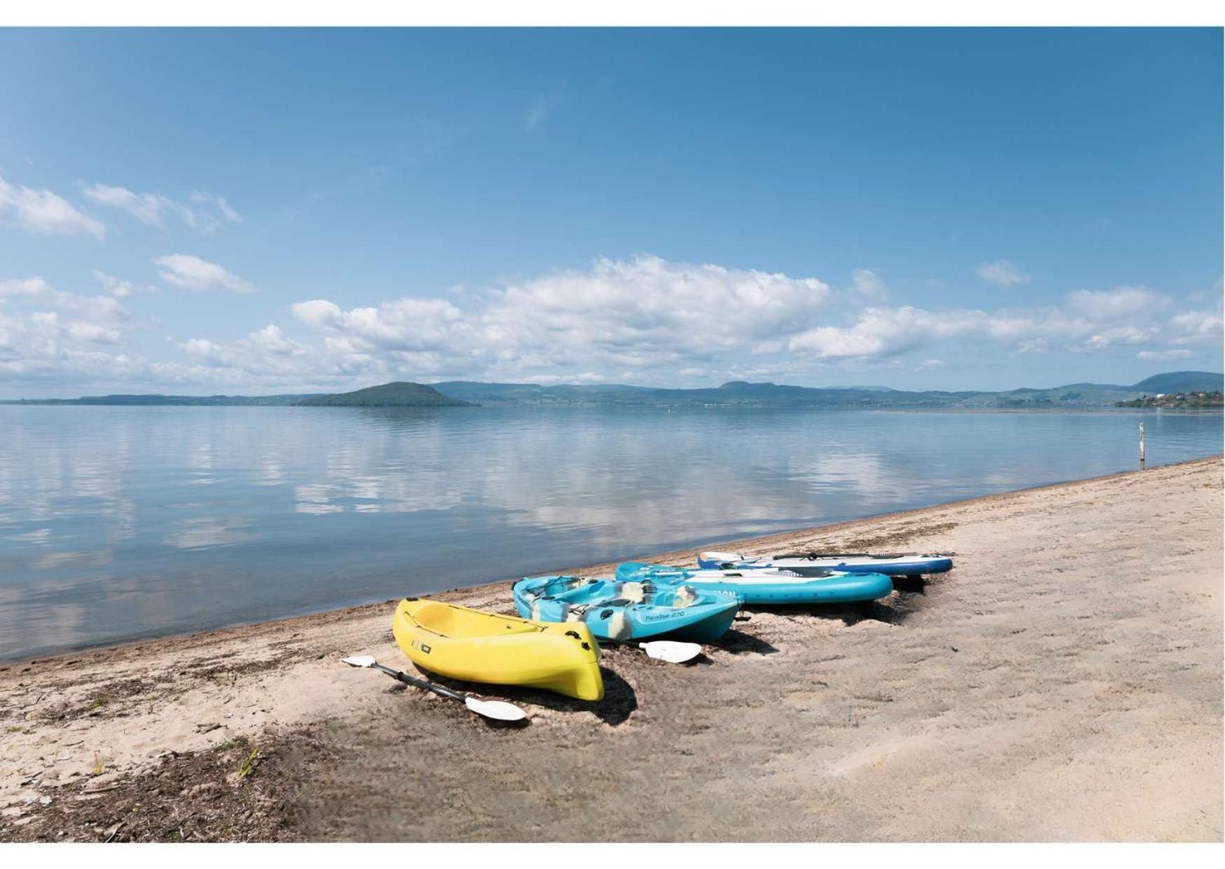 Jandals & Joy Lakefront Retreat Rotorua Ngoại thất bức ảnh